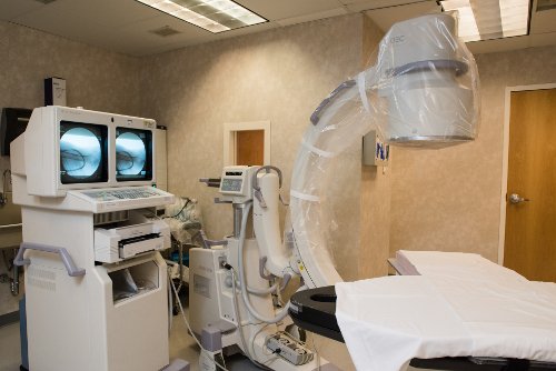 Vascular Access Office, with medical equipment, monitoring device and table in the room